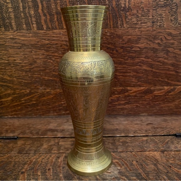 Vintage Brass Vase Leaves Engraved Etched 7.75" Tall - Picture 2 of 6